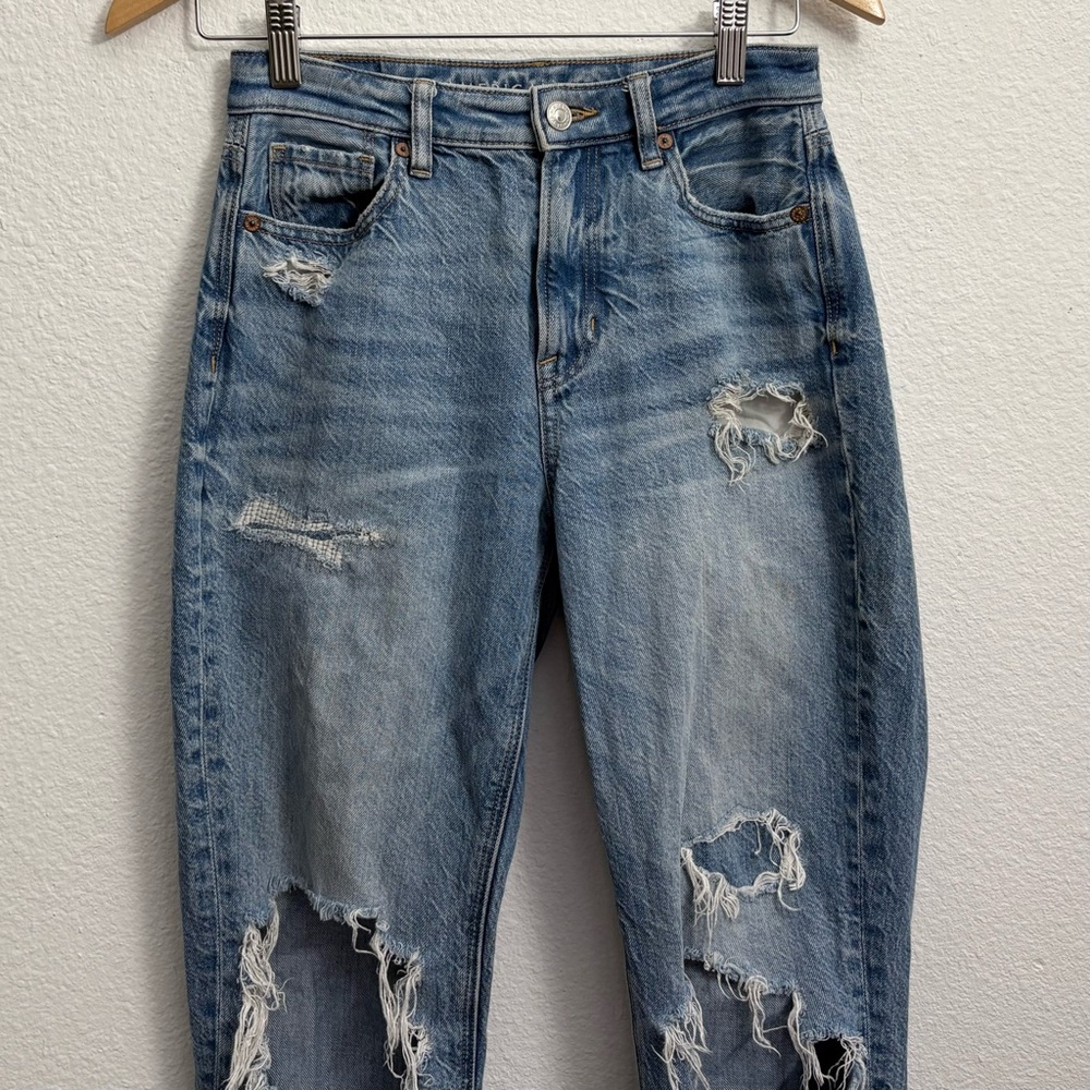 American Eagle AE Mom Jeans Heavy Distressed Denim size 0R